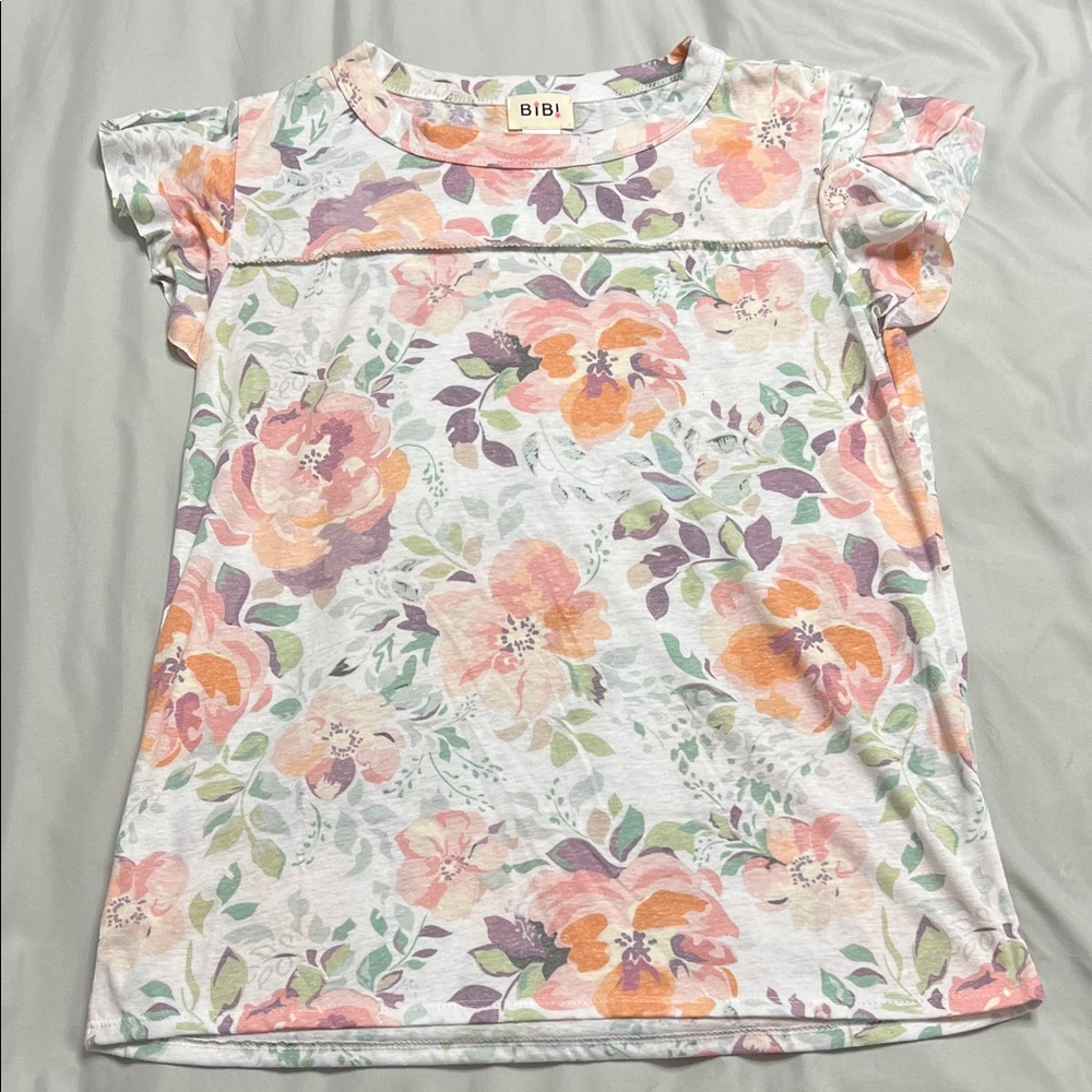 (NWOT) BiBi Floral Tee